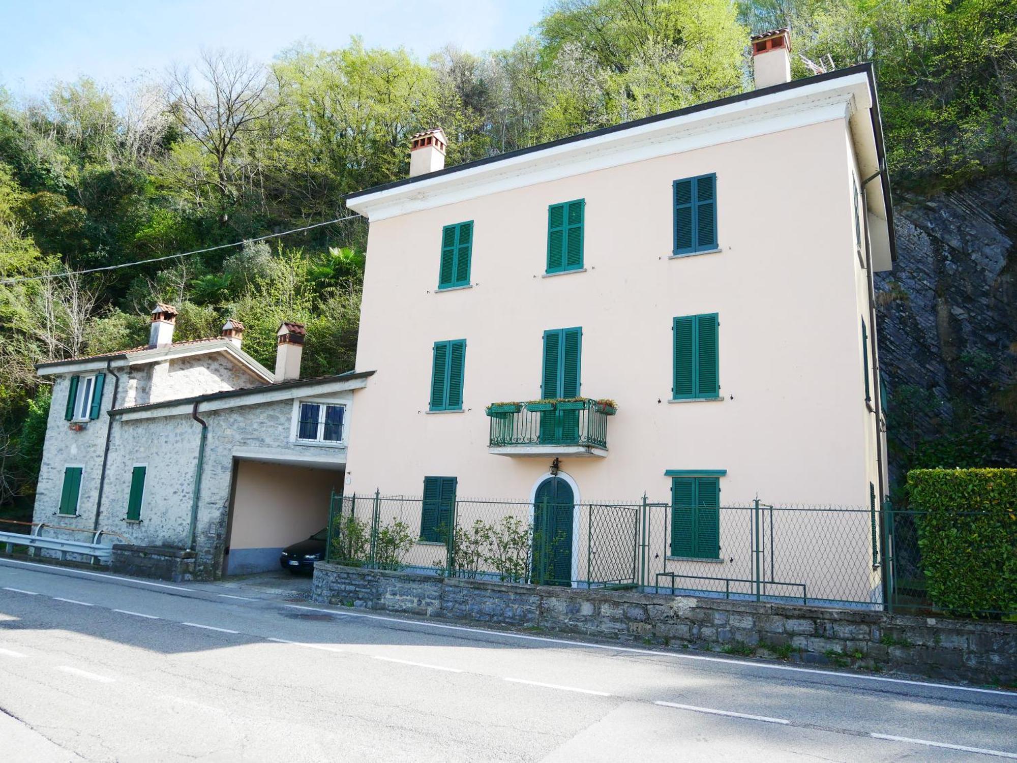 La Riva Appartamento Perledo Εξωτερικό φωτογραφία